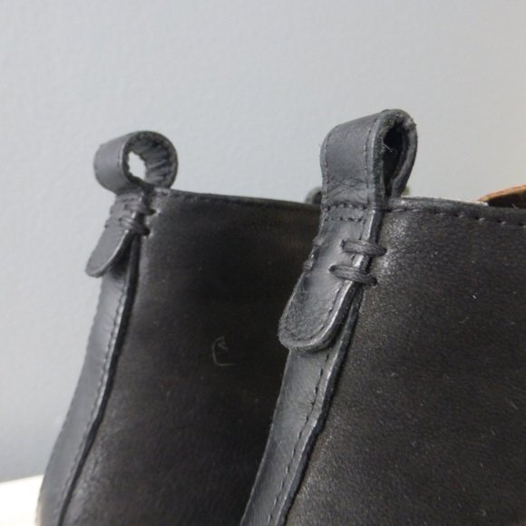 Crevo Autumn Black Ankle Boots Tan Heel - Picture 10 of 12